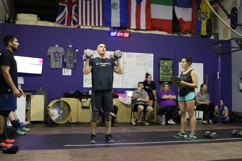 CrossFit Beautiful Disaster | 2727 North John Young Parkway D, Kissimmee, FL 34741, USA | Phone: (407) 201-5032