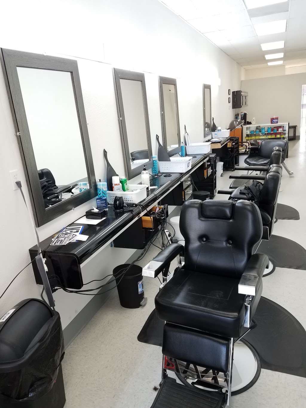 North Hills Barber Shop and Salon | 941 N Harbor Blvd, La Habra, CA 90631, USA | Phone: (562) 334-0731