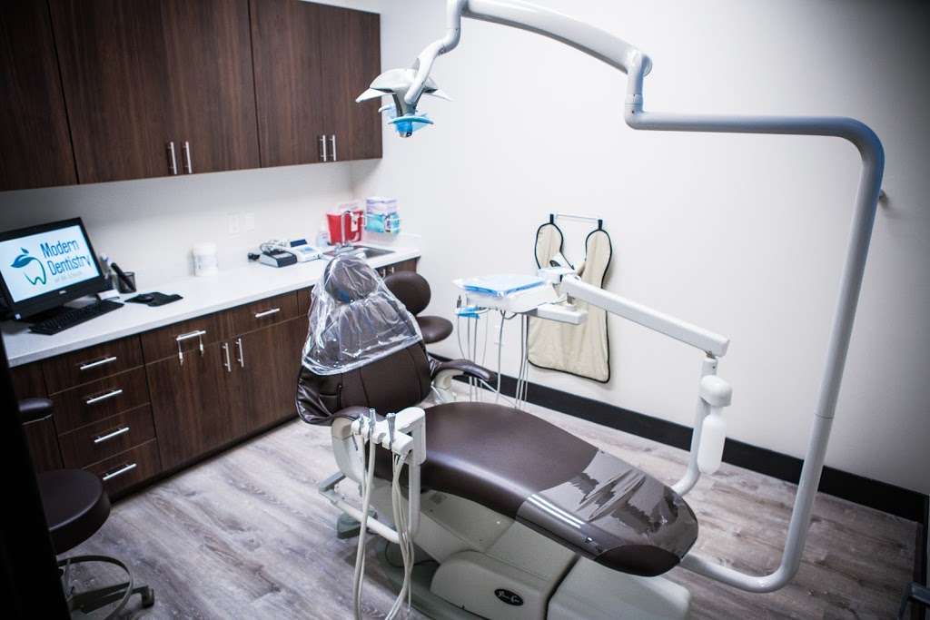 Modern Dentistry of St. Cloud: Yang Hua, DMD | 3300 Canoe Creek Rd, St Cloud, FL 34772, USA | Phone: (321) 805-3888