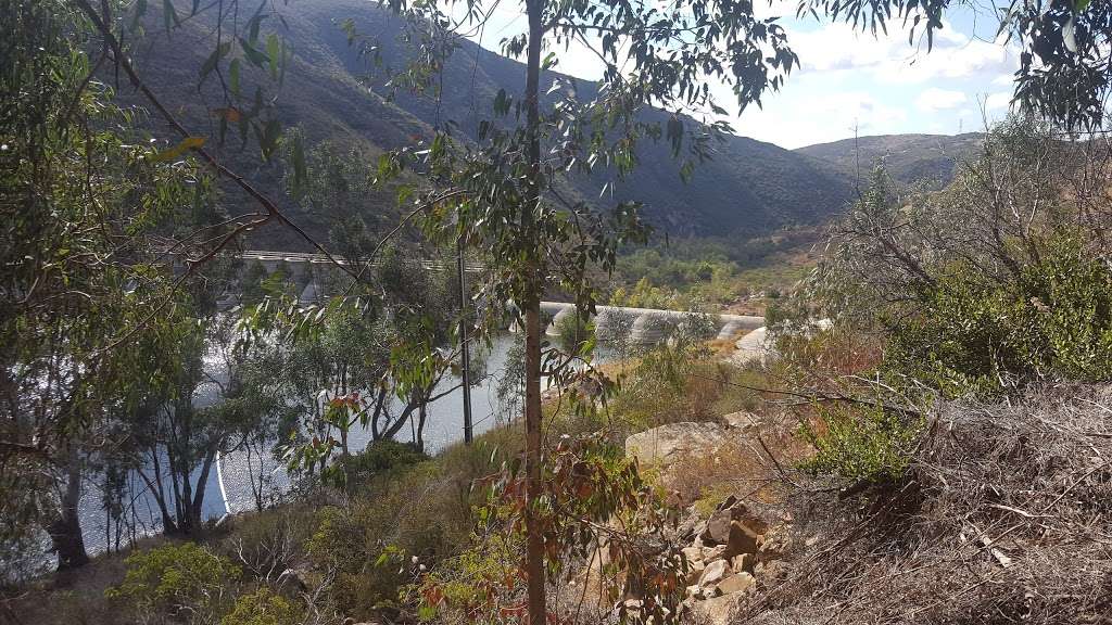 Lake Hodges Dam Trailhead | 9453 Del Dios Rd #8917, Escondido, CA 92029, USA