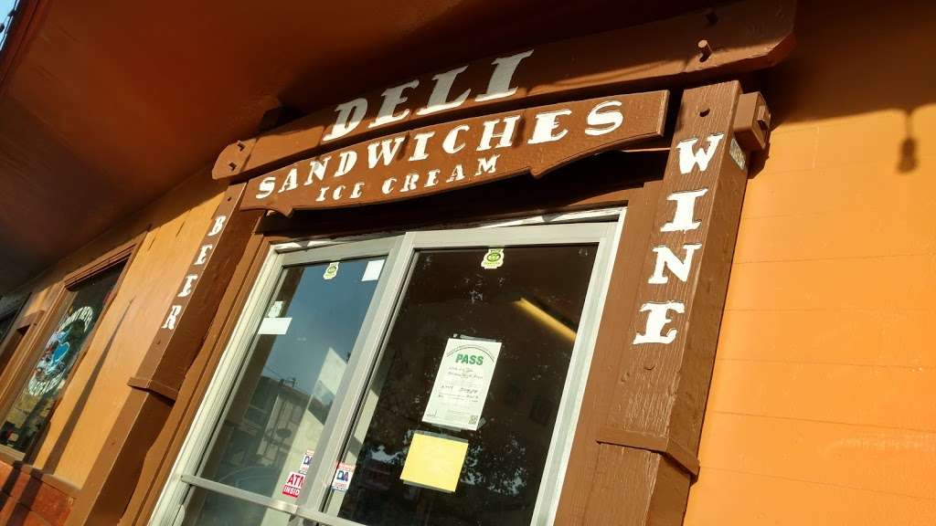 Whale of A Deli | 997 Mesa Rd, Point Reyes Station, CA 94956, USA | Phone: (415) 663-8464