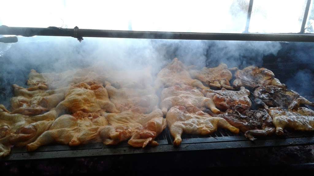 MISTER POLLO Pollos Asados al Carbó | Av de los Insurgentes 31, Cerro Colorado, 22223 Tijuana, B.C., Mexico | Phone: 664 660 9868