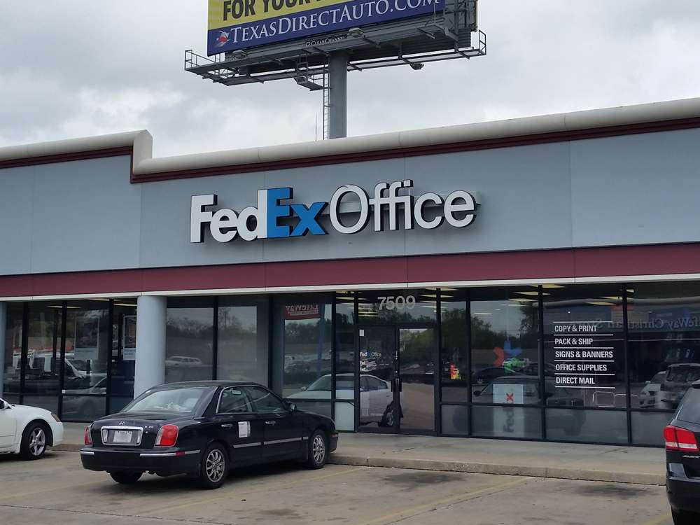 FedEx Office Print & Ship Center | 7457 Southwest Fwy, Suite 200, Houston, TX 77074 | Phone: (713) 271-6311