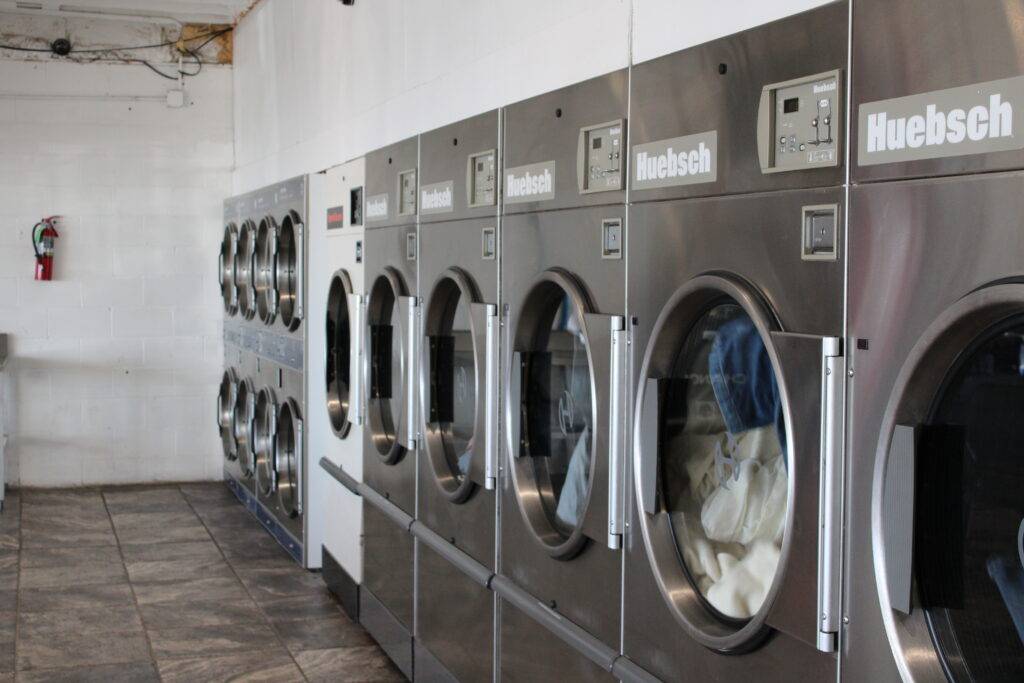 Best Wash Laundromat | 4010 Pontoon Rd, Pontoon Beach, IL 62040, USA | Phone: (618) 558-9900