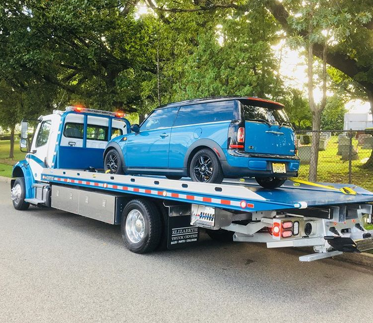 Elizabeth Truck Center Tow Sales | 2928, 888 North Ave, Elizabeth, NJ 07201, USA | Phone: (908) 355-9200