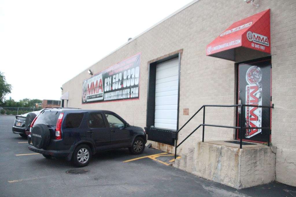 Long Island MMA and Fitness Center | 590 Smith St, Farmingdale, NY 11735 | Phone: (631) 592-8339