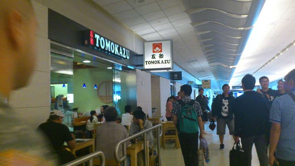 Tomokazu | 2-3 Domestic Terminals Departures Level, San Francisco, CA 94128, USA