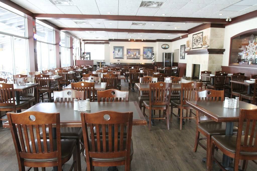 Sandbar Waterfront Grill | 930 Old Tecumseh Rd, Belle River, ON N0R 1A0, Canada | Phone: (519) 979-5624