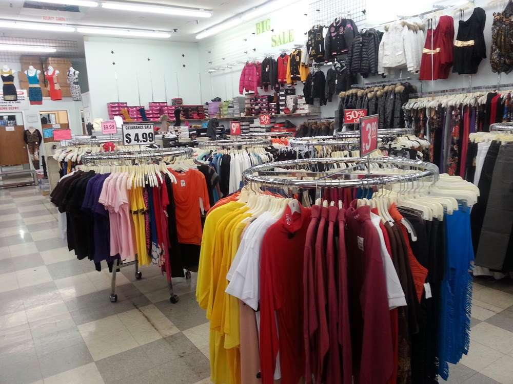 Fashion Depot | 1830 165th St, Hammond, IN 46320, USA | Phone: (219) 852-0080