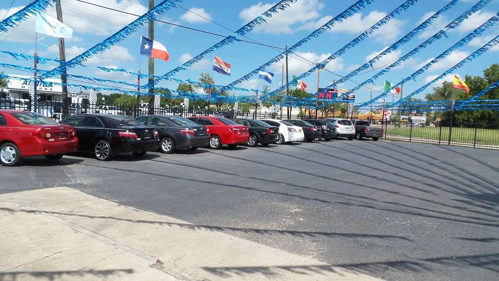 Ninos Auto Sales # 1, Inc | 8328 Airline Dr, Houston, TX 77037, USA | Phone: (281) 999-5000