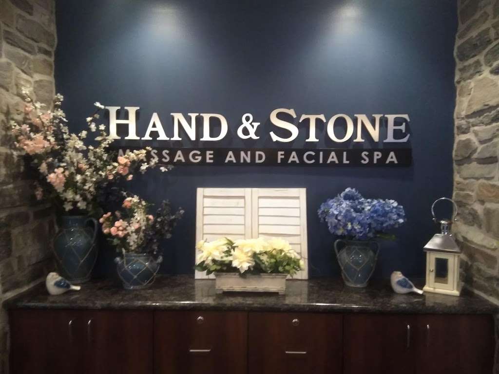 Hand and Stone Massage and Facial Spa | 1864 Bethlehem Pike, Flourtown, PA 19031, USA | Phone: (267) 420-0024