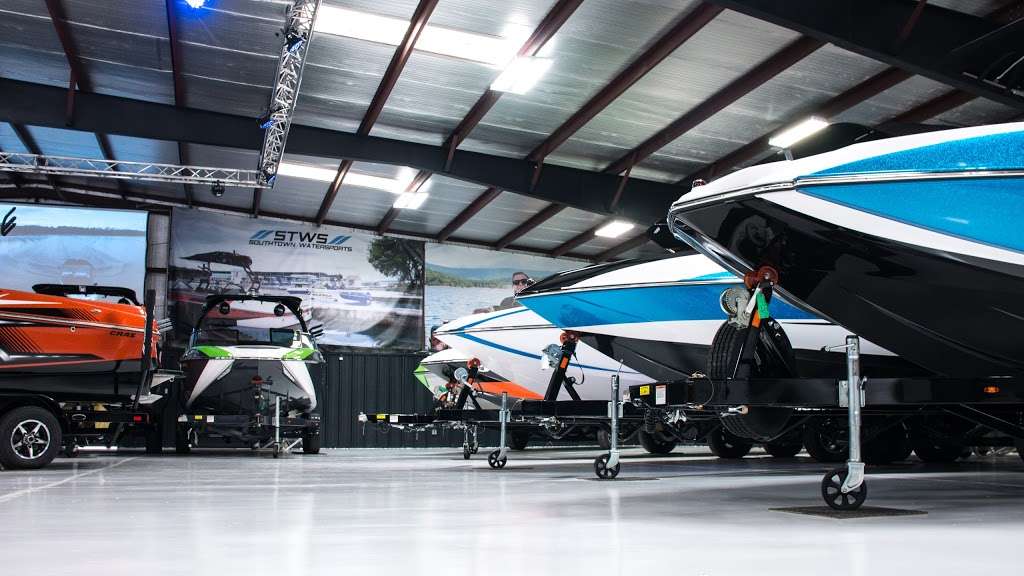 SouthTown Watersports | 3333 Scott Futrell Dr, Charlotte, NC 28208, USA | Phone: (704) 837-0950