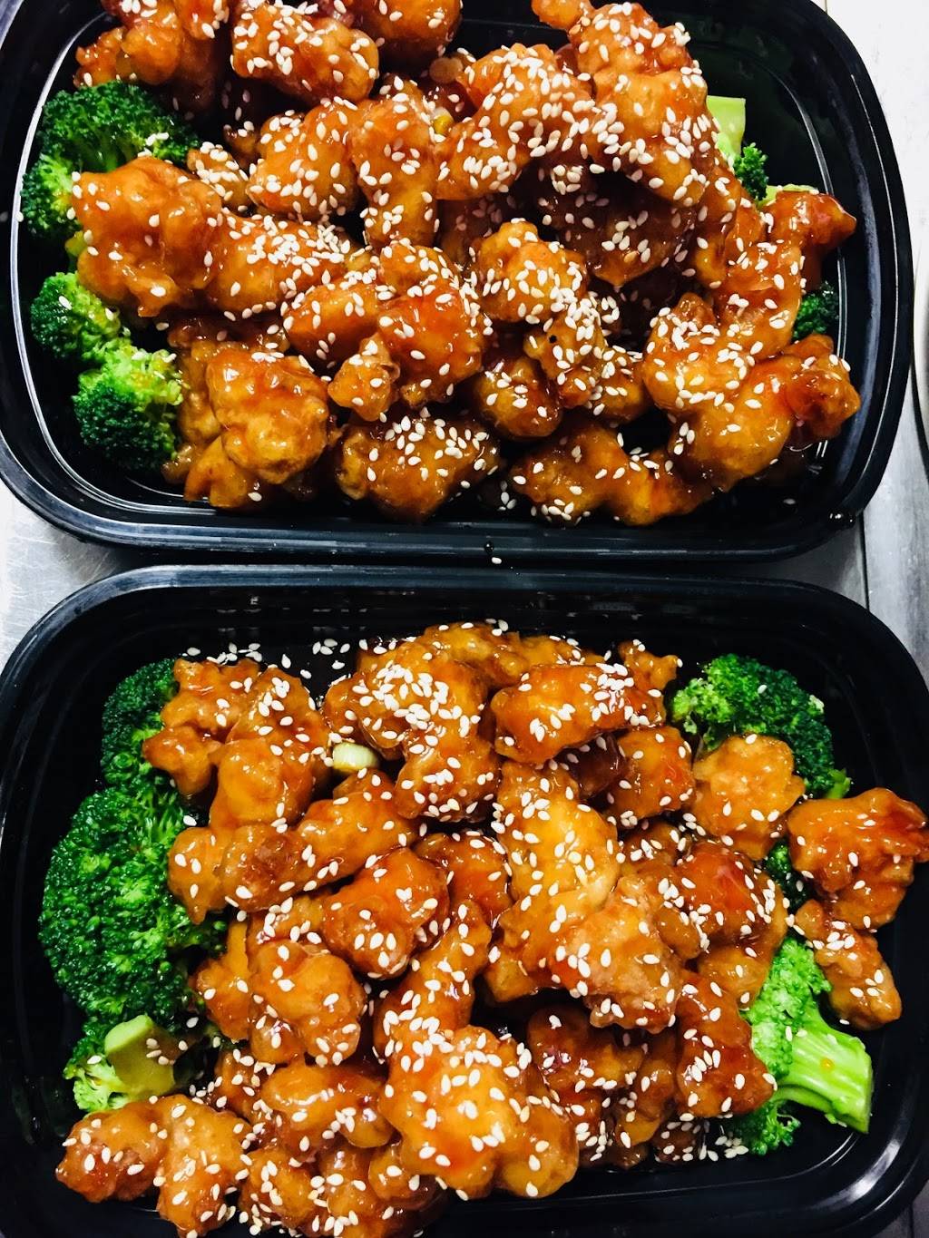 Golden China | 8244 Northern Lights Dr, Lincoln, NE 68505, USA | Phone: (402) 465-8221