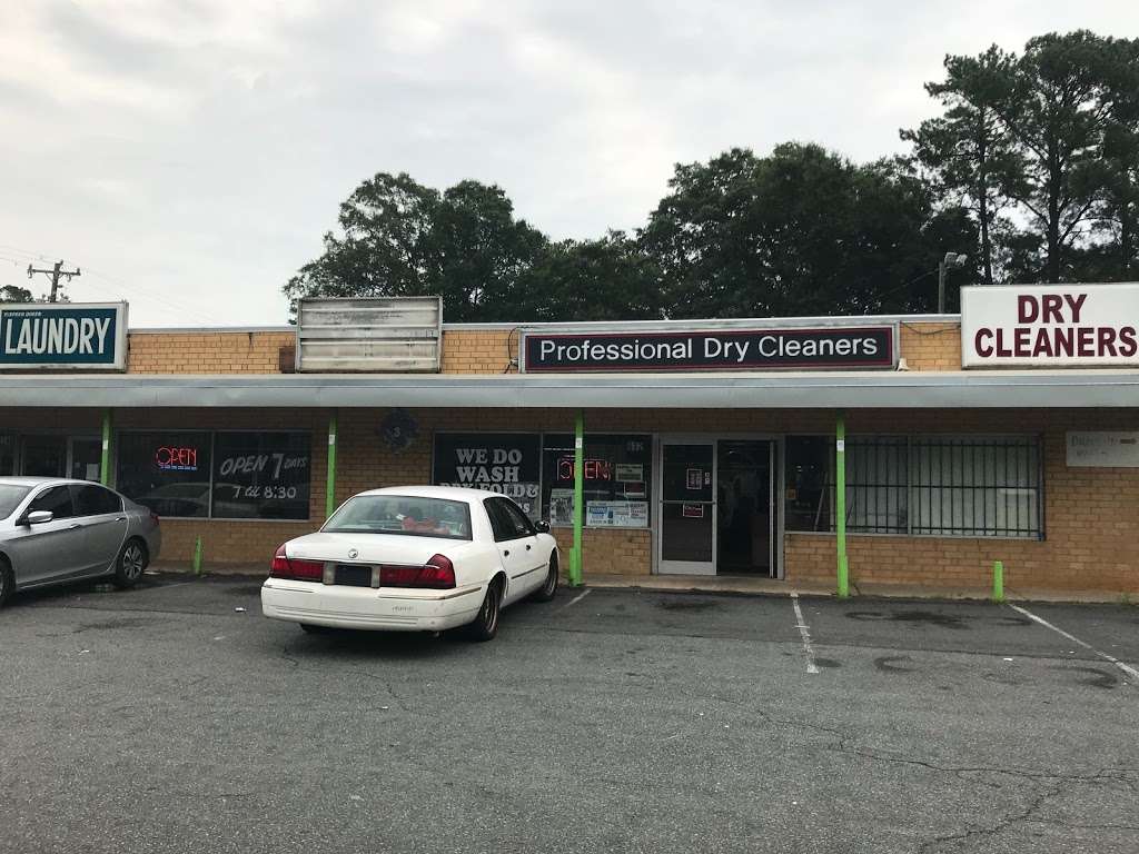 Kings Cleaners & Laundrette | 632 W Sugar Creek Rd, Charlotte, NC 28213, USA | Phone: (704) 596-0442