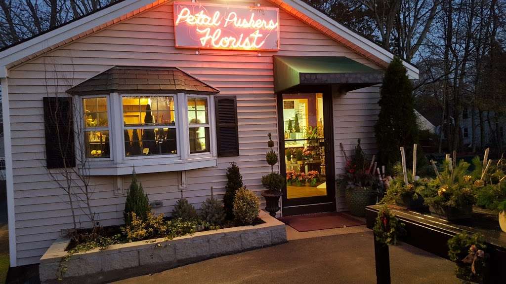 Petal Pushers Floral Studio | 325 N Main St, Natick, MA 01760 | Phone: (508) 655-2440