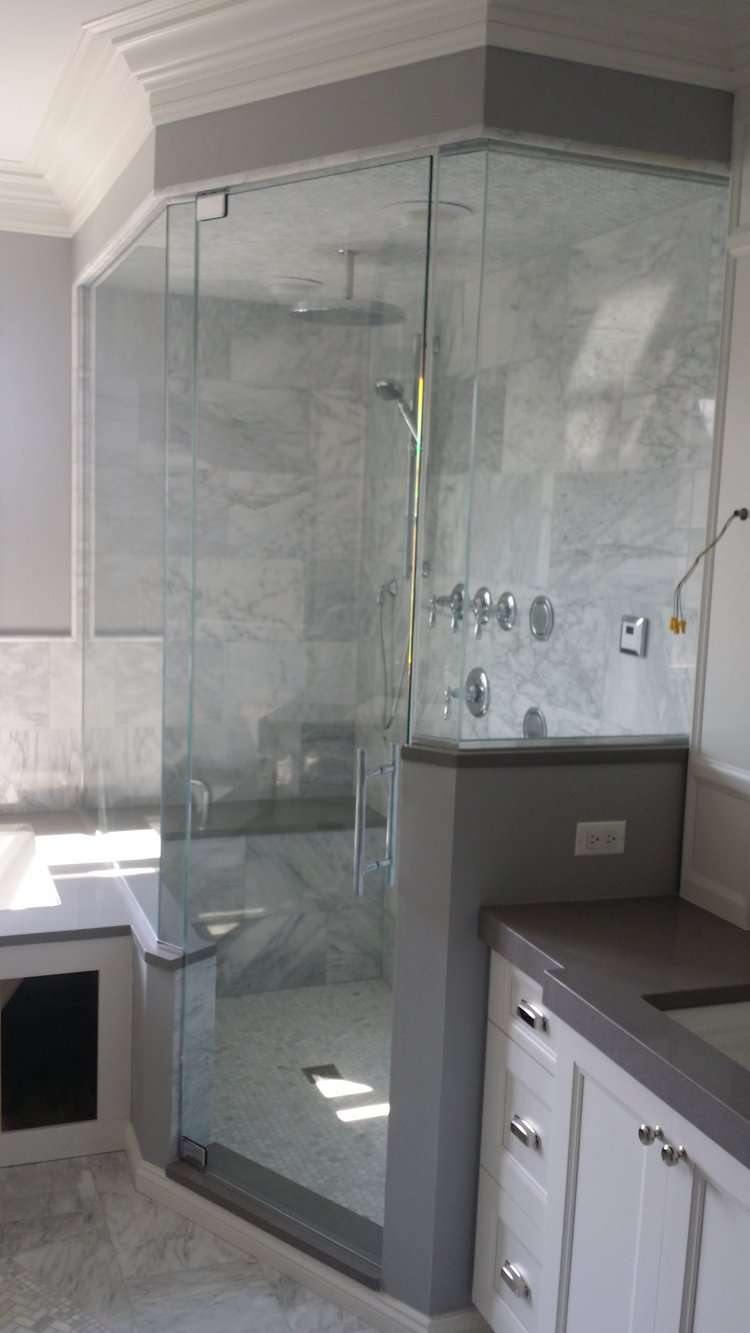 IMAGO Glass Shower Doors Evanston | 1921 Howard St Apt 3A, Evanston, IL 60202, USA | Phone: (773) 704-7185