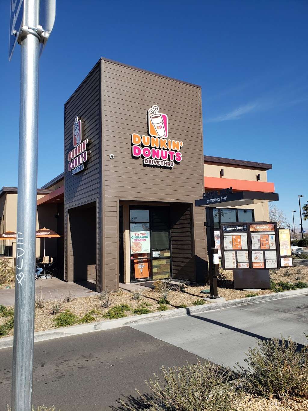 Dunkin | 15082 Bear Valley Rd, Victorville, CA 92395, USA | Phone: (760) 843-0996