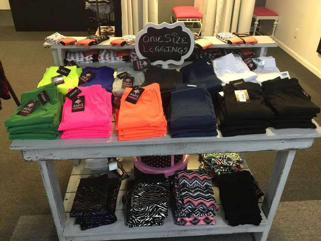 Holts Fashion Boutique | 2611 Central Ave #5, Columbus, IN 47201 | Phone: (812) 799-0823