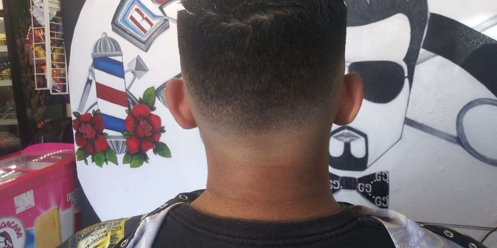 Take over barbershop | 2573 Clarendon Avenue Huntington Park, CA 90255 USA | Phone: (323) 667-6815