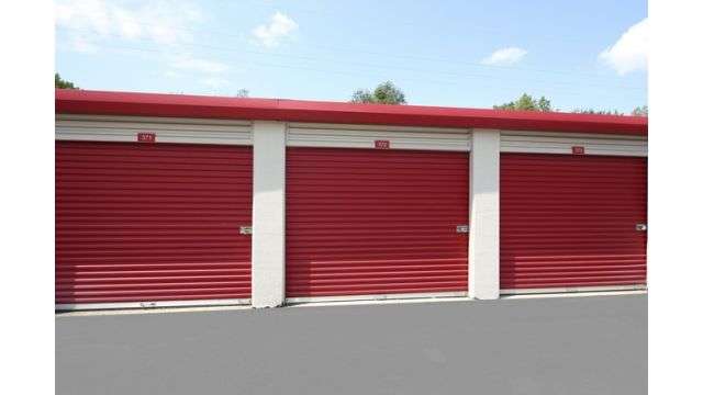 SecurCare Self Storage | 920 W County Line Rd, Indianapolis, IN 46217 | Phone: (317) 342-8162