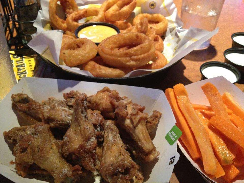 Buffalo Wild Wings | 25704 Hwy 290 E, Cypress, TX 77429, USA | Phone: (281) 373-2120