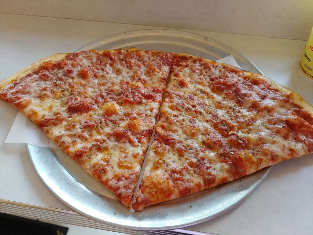 Johnnys Real New York Pizza | 6721 Quail Hill Pkwy, Irvine, CA 92603, USA | Phone: (949) 823-1900