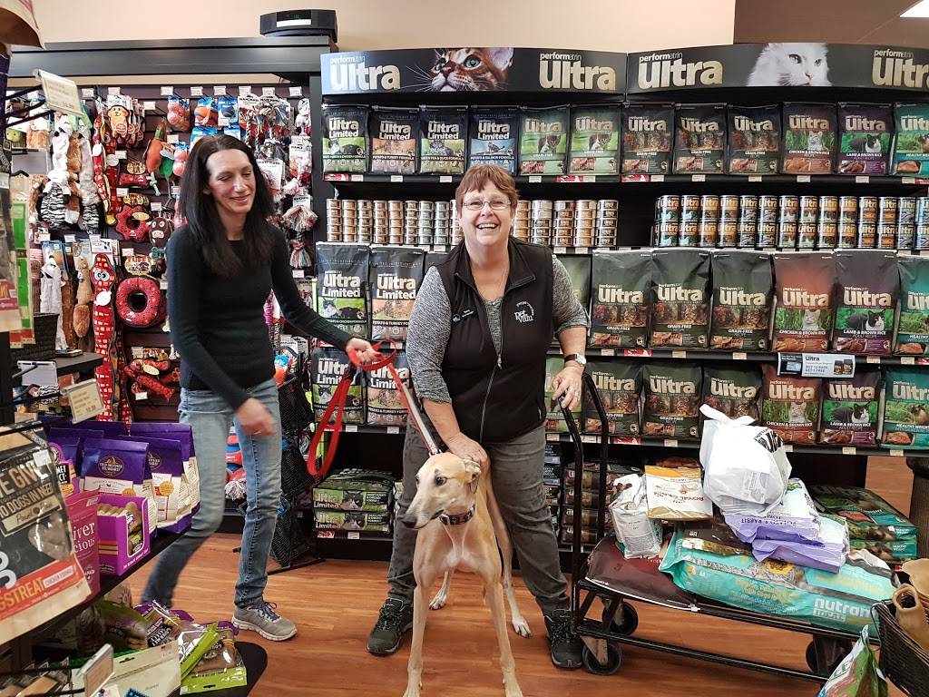 Pet Valu | 3155 Howard Ave, Windsor, ON N8X 4Y8, Canada | Phone: (519) 966-7834