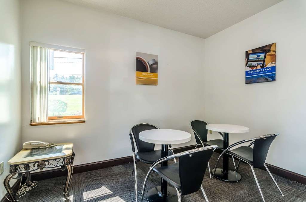 Motel 6 Gordonville | 2959 Lincoln Hwy E, Gordonville, PA 17529, USA | Phone: (717) 687-3880