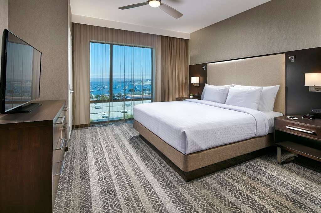 Homewood Suites by Hilton San Diego Downtown/Bayside | 2137 Pacific Hwy Suite B, San Diego, CA 92101, USA | Phone: (619) 696-7000
