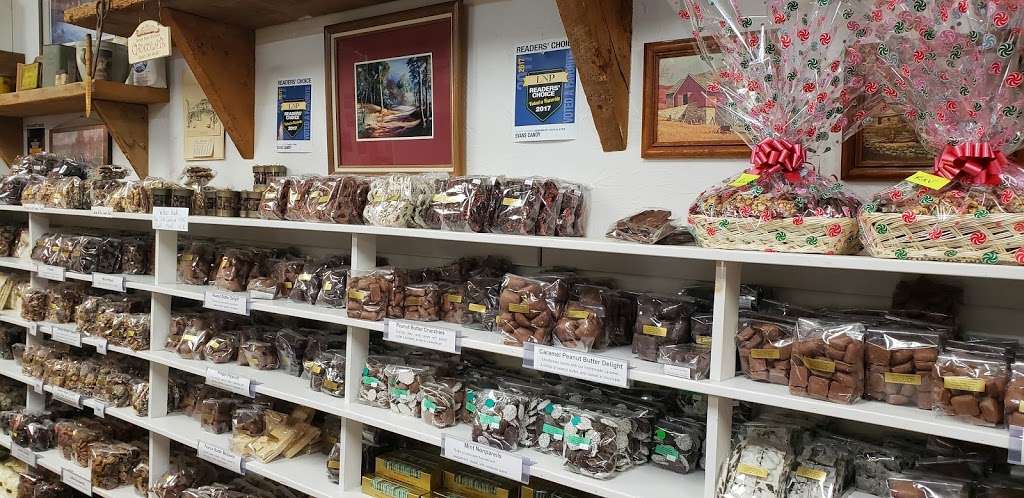 Evans Candy | 2100 Willow Street Pike, Lancaster, PA 17602, USA | Phone: (717) 295-7510