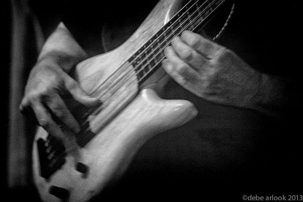 Bass Lessons Los Angeles | 7439 Woodman Ave #27, Van Nuys, CA 91405, USA | Phone: (213) 290-5857