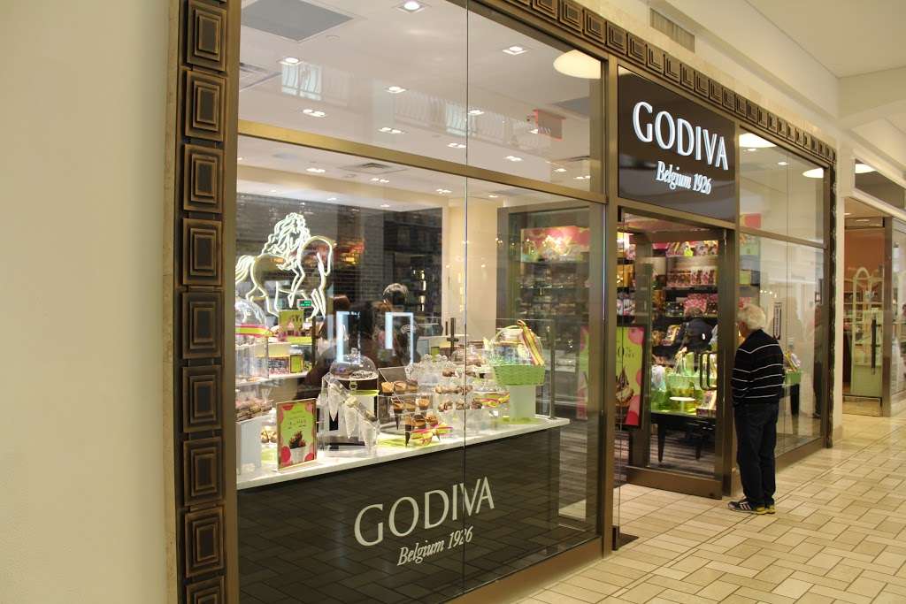 Godiva Chocolatier | 1961 Chain Bridge Rd, McLean, VA 22102 | Phone: (703) 448-4825