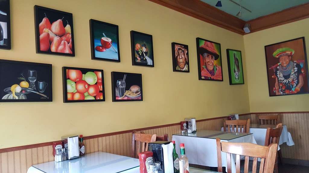 Los Tainos | 47 Stevens St, Norwalk, CT 06850, USA | Phone: (203) 523-5885