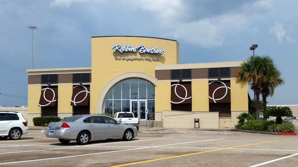 Robbins Brothers | 1251 Bay Area Blvd, Webster, TX 77598 | Phone: (281) 557-3160