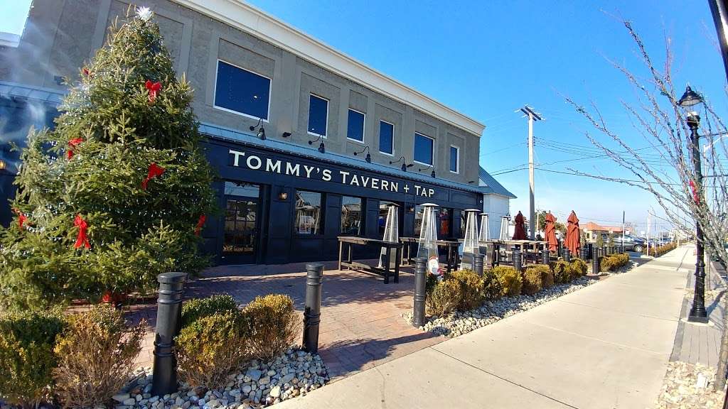 Tommy’s Tavern + Tap | 1030 Ocean Ave, Sea Bright, NJ 07760, USA | Phone: (732) 842-5044