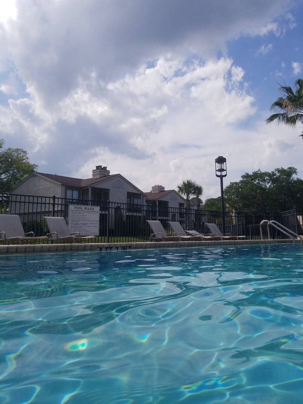 Casa Bella Condominiums | 5791 N University Club Blvd, Jacksonville, FL 32277, USA | Phone: (904) 762-9499