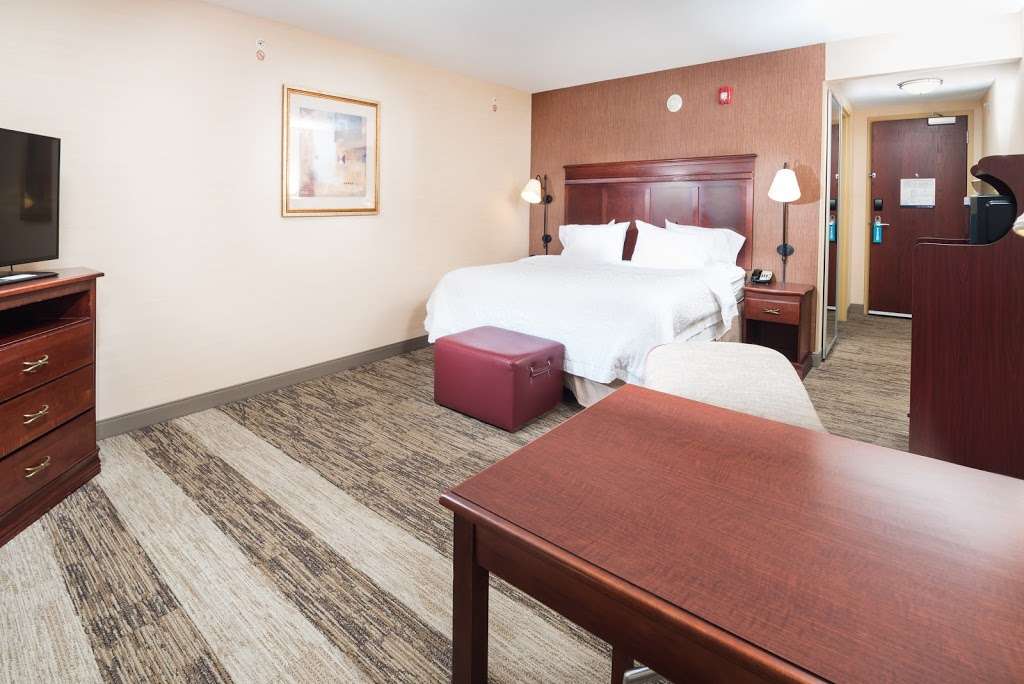 Hampton Inn & Suites Greensburg | 2075 N Michigan Ave, Greensburg, IN 47240, USA | Phone: (812) 663-5000