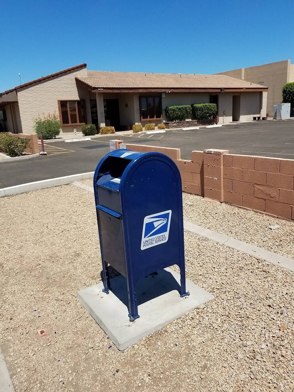 USPS Collection Box | 1864-1872 W Maryland Ave, Phoenix, AZ 85015, USA | Phone: (800) 222-1811