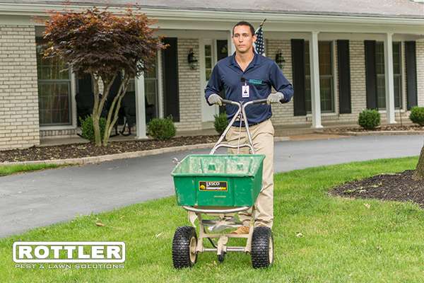 Rottler Pest & Lawn Solutions | 1100 W Cambridge Cir Dr Suite 900, Kansas City, KS 66103 | Phone: (816) 746-1151