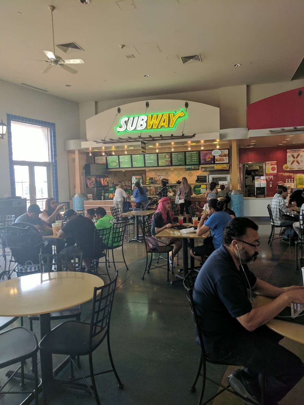 Subway | 3301 E Main St, Ventura, CA 93003, USA | Phone: (805) 650-1611