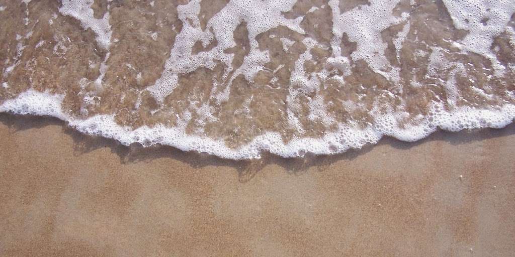 The Commodore on the Beach | 3618 Seawall Blvd, Galveston, TX 77550 | Phone: (409) 763-2375