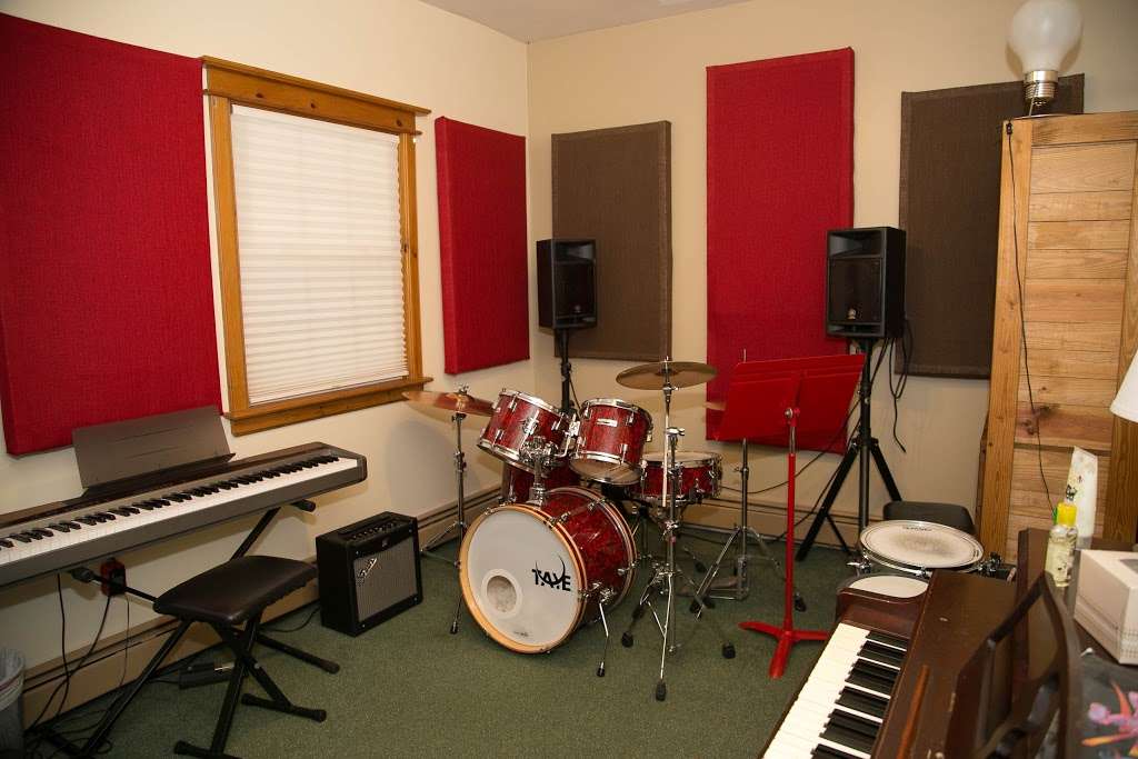 Rockdale Music | 5561 Pennell Rd, Media, PA 19063, USA | Phone: (610) 459-4096