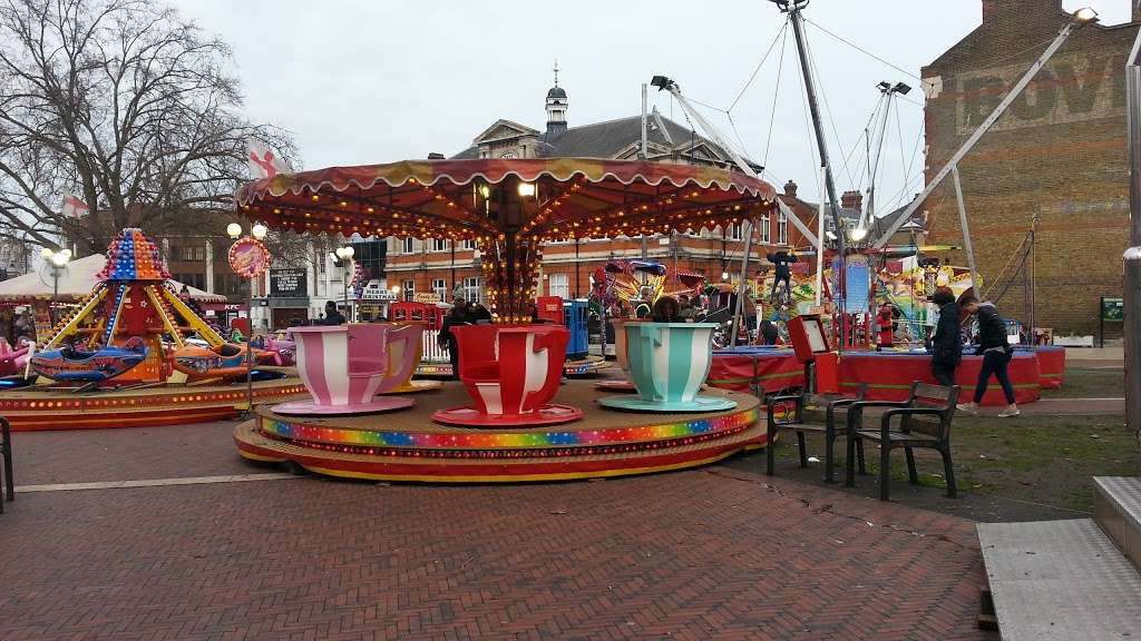 Windrush Square | Brixton, London SW2, UK