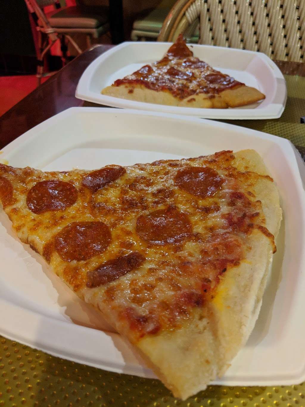 Vinos Pizzeria | 2121 E Craig Rd, North Las Vegas, NV 89030, USA | Phone: (702) 507-5700