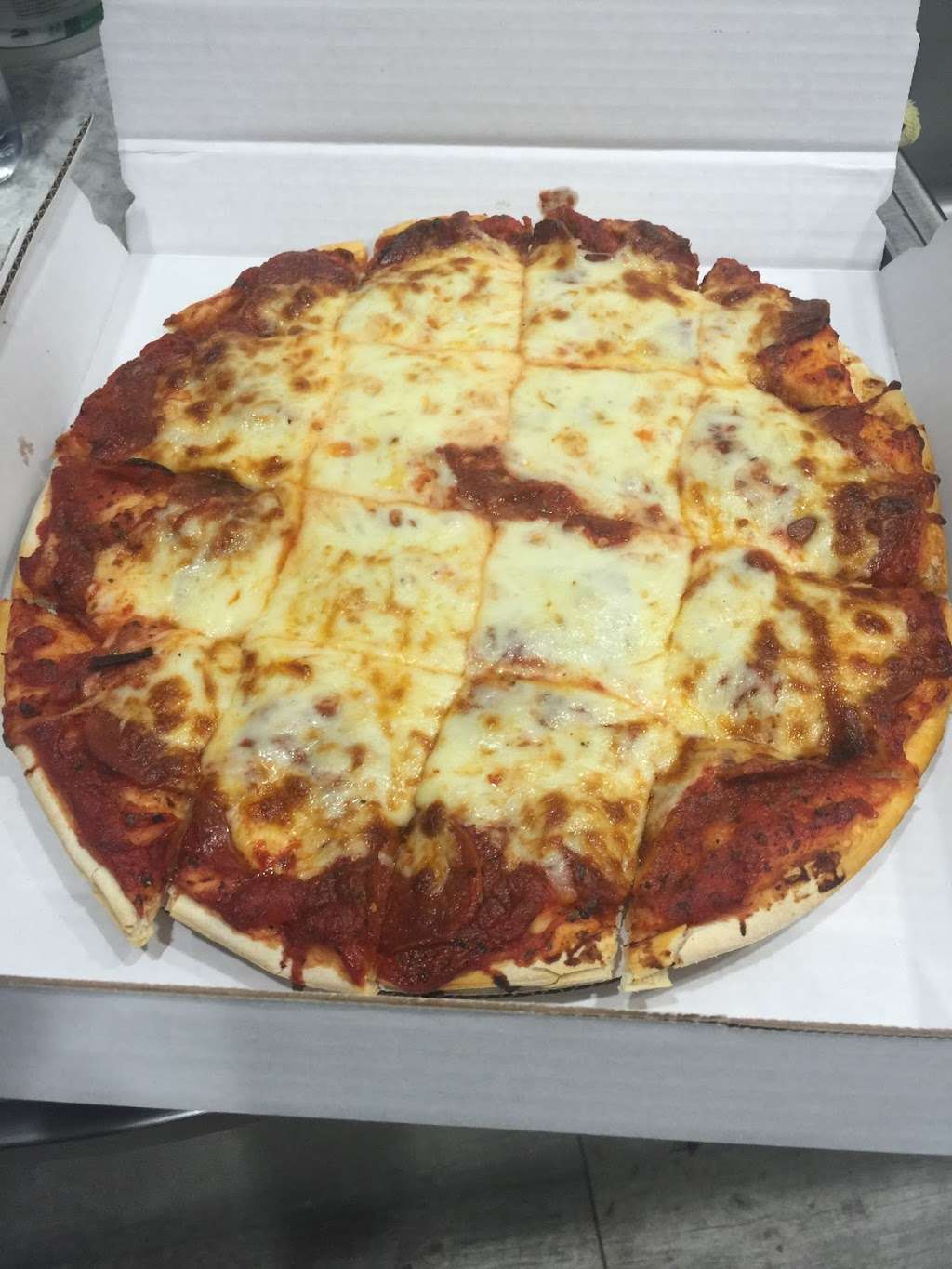 Village Pizza | 17260 Oak Park Ave # 1, Tinley Park, IL 60477 | Phone: (708) 532-4440