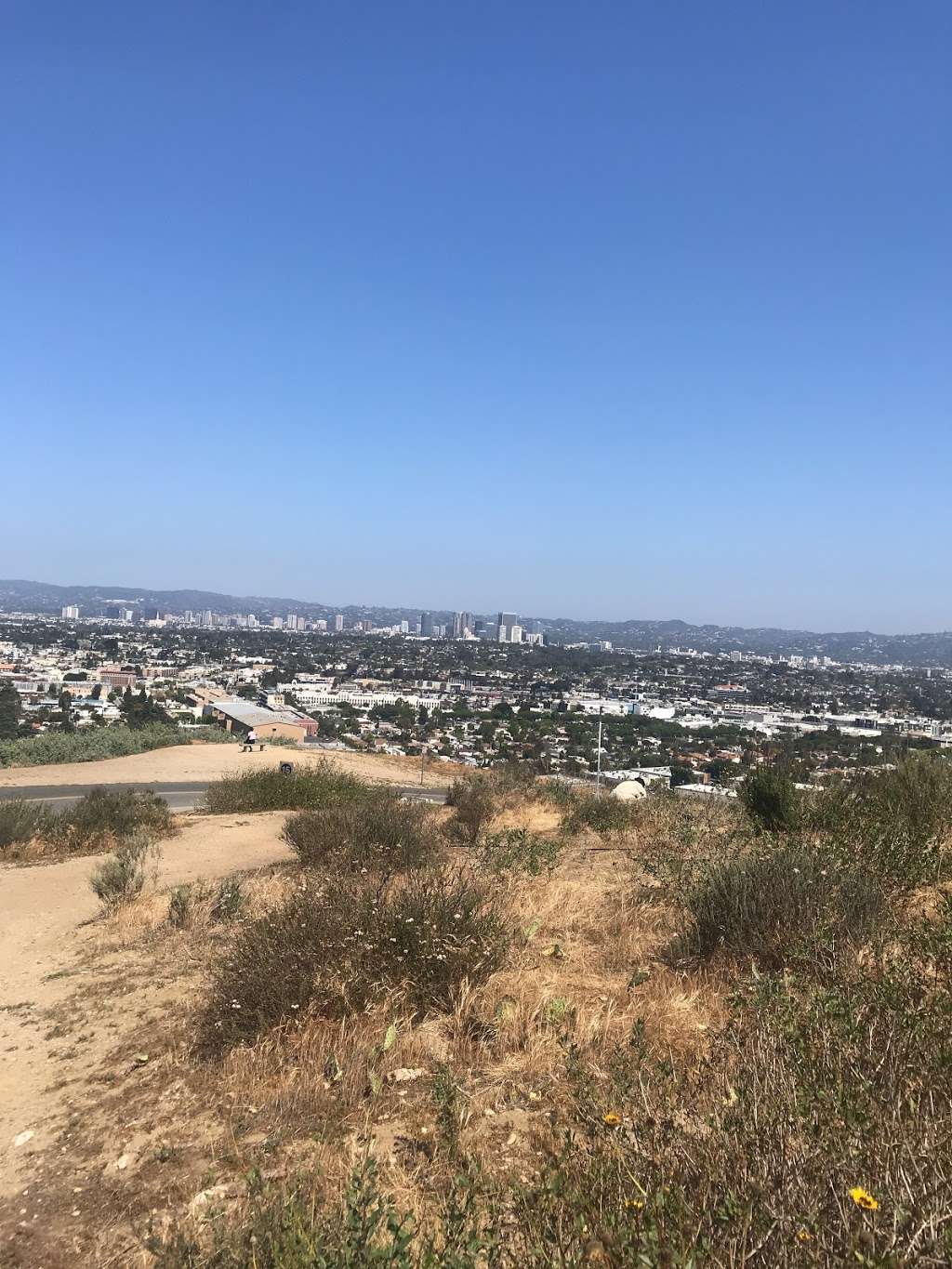 Baldwin Hills Scenic Overlook Hike Trailhead | 6050 Jefferson Blvd, Culver City, CA 90232, USA | Phone: (310) 591-0279