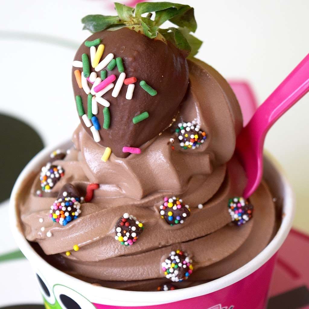 Sweet Frog | 200 Abruzzi Dr A, Chester, MD 21619, USA | Phone: (443) 249-3155