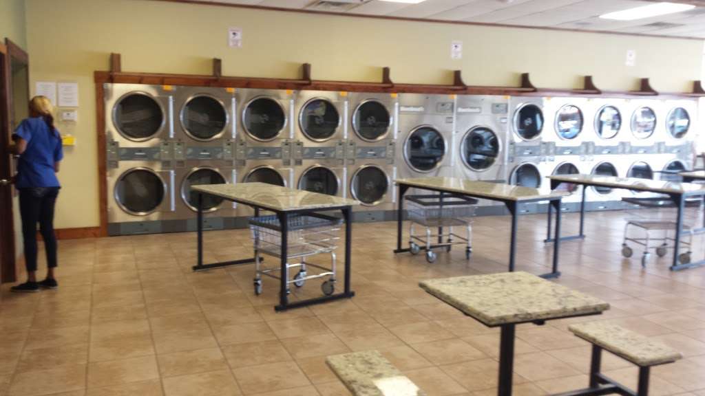 Spin City Laundry | 1321 S 14th St, Leesburg, FL 34748, USA | Phone: (866) 352-9274 ext. 205