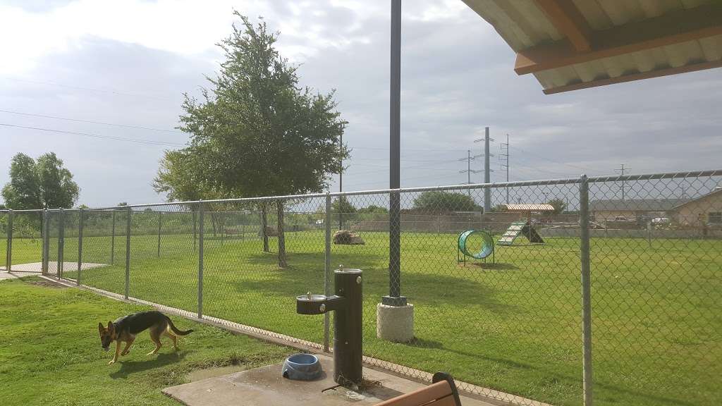 Central Bark Dog Park | 7445, 2222 W Warrior Trail, Grand Prairie, TX 75052, USA | Phone: (972) 237-8575