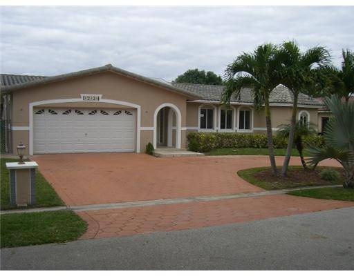 PropertyShowings.net | 16924 NE 19th Ave, North Miami Beach, FL 33162, USA | Phone: (954) 342-6165